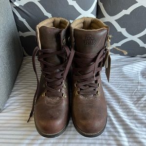 NWT Kodiak Woman’s Lace Up Boots